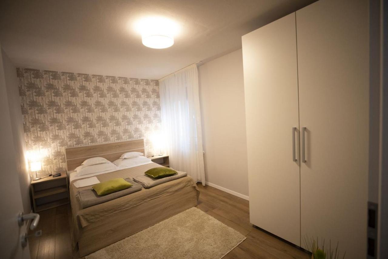 Smp Apartment 3 Тимишоара Екстериор снимка